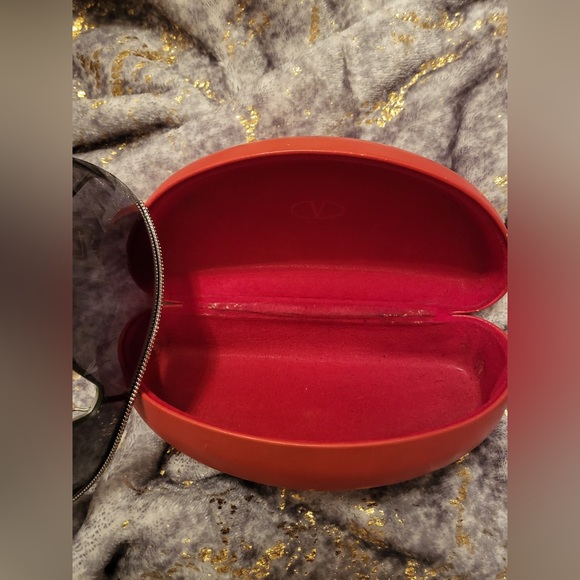 Valentino 5493/S Wrap Vintage Shield Sunglasses. Red Valentino Case Included 🎀 - Picture 6 of 8